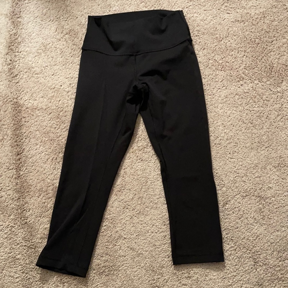 Wunder Under Black Crop Leggings